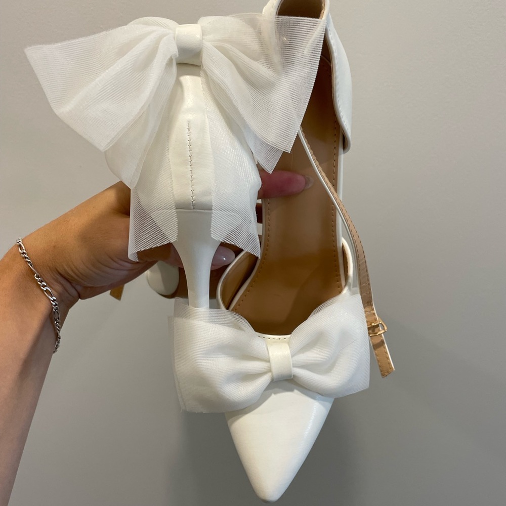 NWT Bow Detail Stilettos